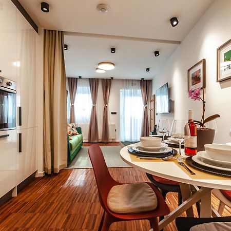 Six In The City Apartment, リュブリャナ エクステリア 写真