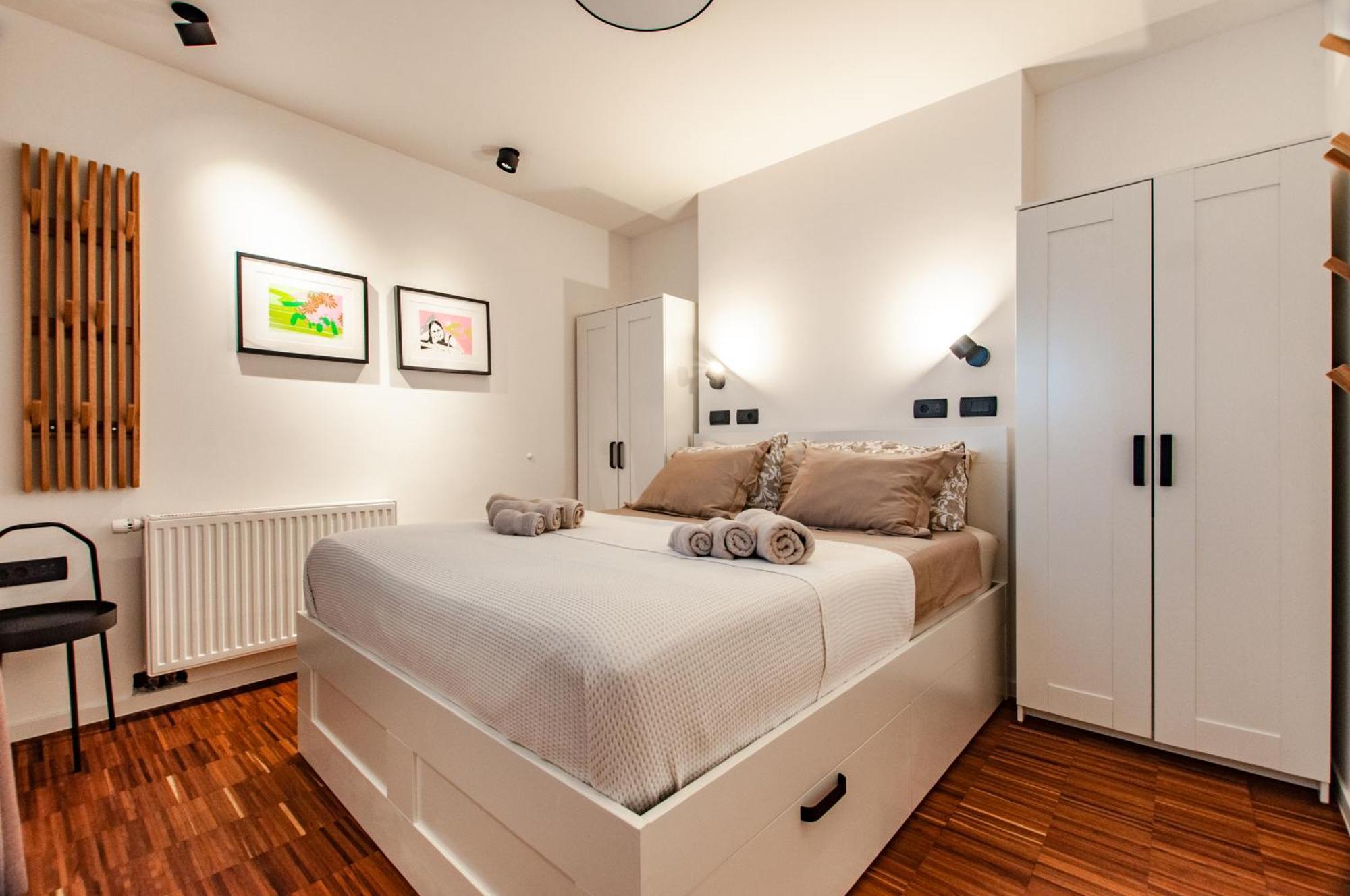 Six In The City Apartment, リュブリャナ エクステリア 写真